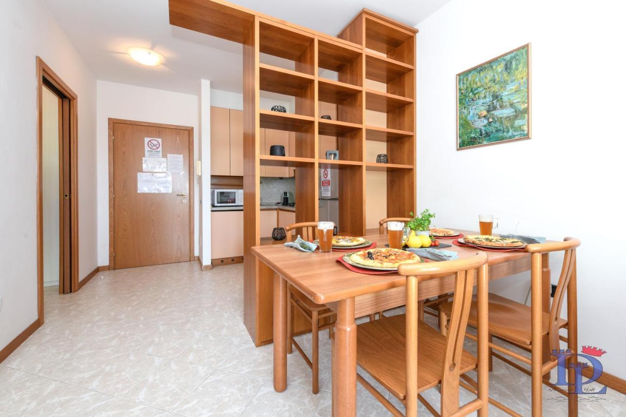 Desenzanoloft Official Partner Marriott Homes & Villas - A Casa Di Attila Десенцано дел Гарда Екстериор снимка